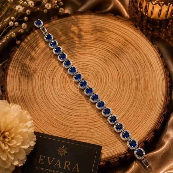 EVARA NERINA