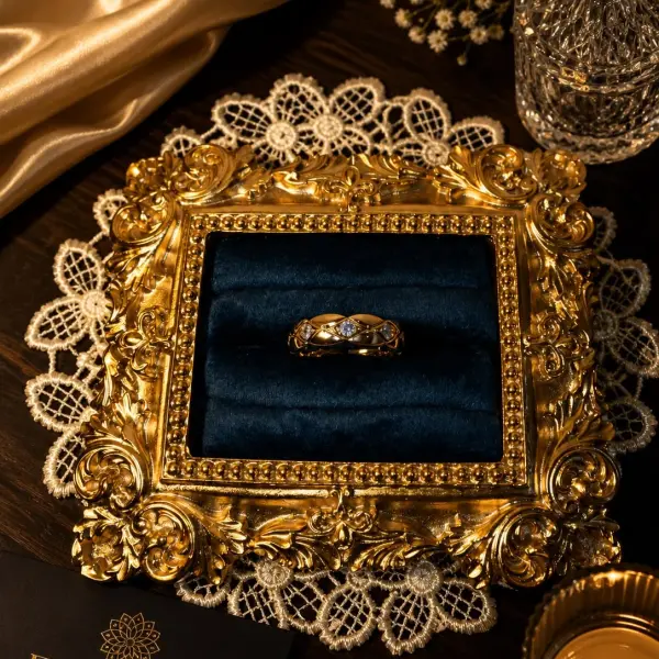 EVARA LUMIÈRE WEAVE RING